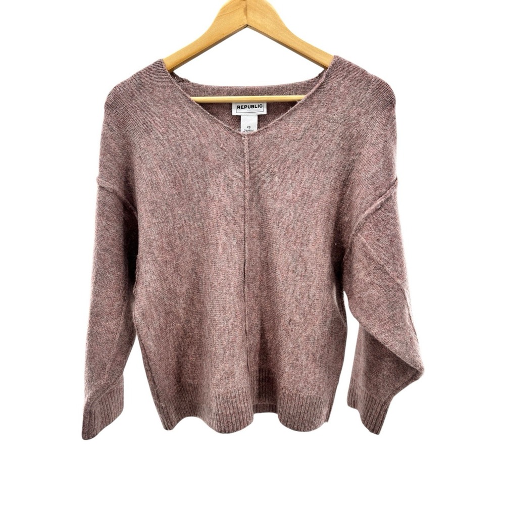 For the Republic Women's V Neck Sweater Mauve Size XS Preppy Cabin Oversized‎